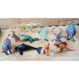 Dinosaur Lizard Whale Elephant Plastic Lot of 10 Toy Figures